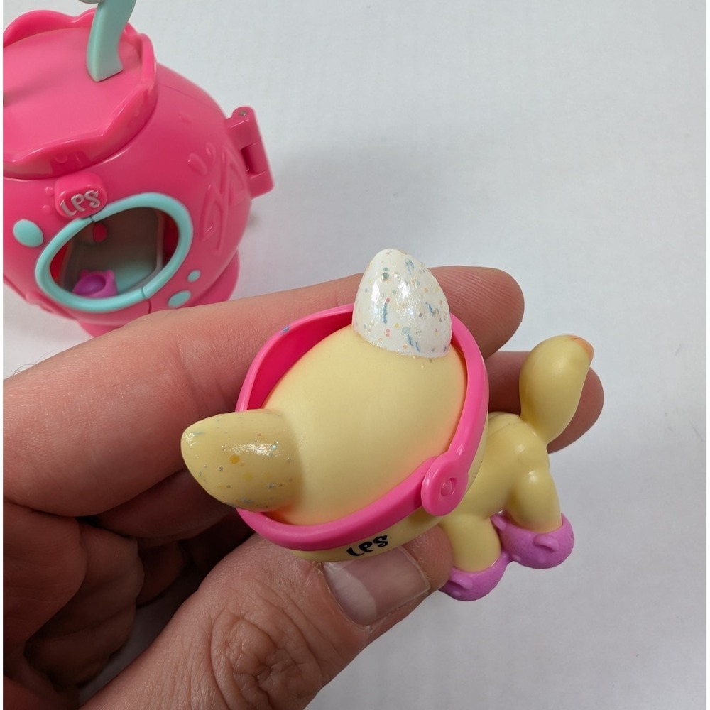 Littlest Pet Shop Snooze n Slumber Cat #1546 Playset Nearly Complete LPS Hasbro - Picture 7 of 7